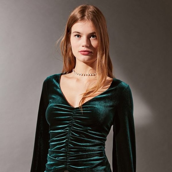 Urban Outfitters Marie Cinched V-Neck Velvet Top - Picture 3 of 4